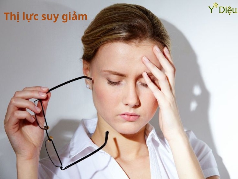 Đục thủy tinh thể ở người tiểu đường thường xuất hiện sớm hơn và tiến triển nhanh